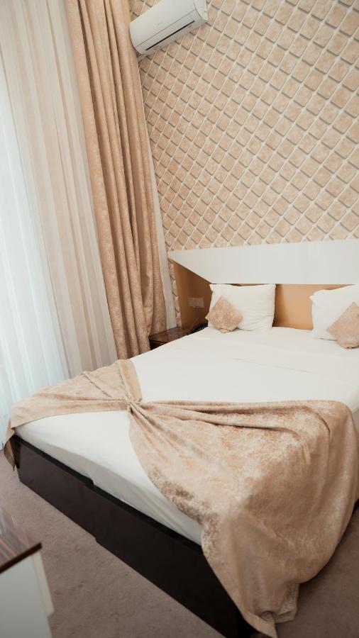 Dionis Hotel บากู ภายนอก รูปภาพ